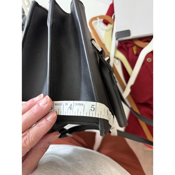 Beautiful NWTs Steve Madden Purse - Picture 12 of 13